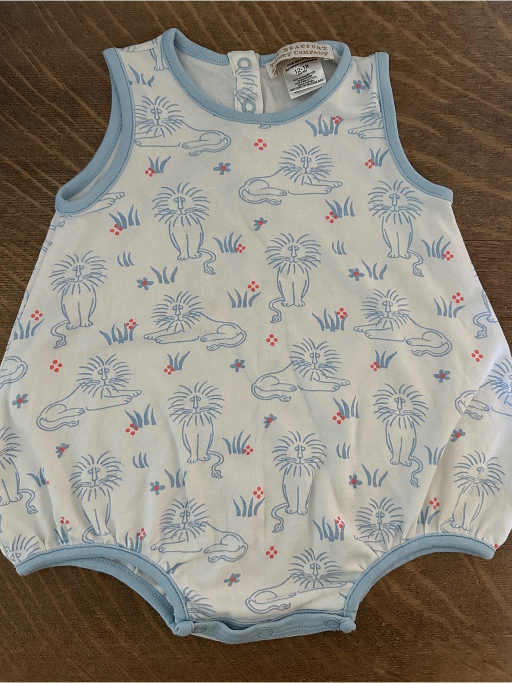 The Beaufort Bonnet Company White Bubble with Light Blue Lion Print